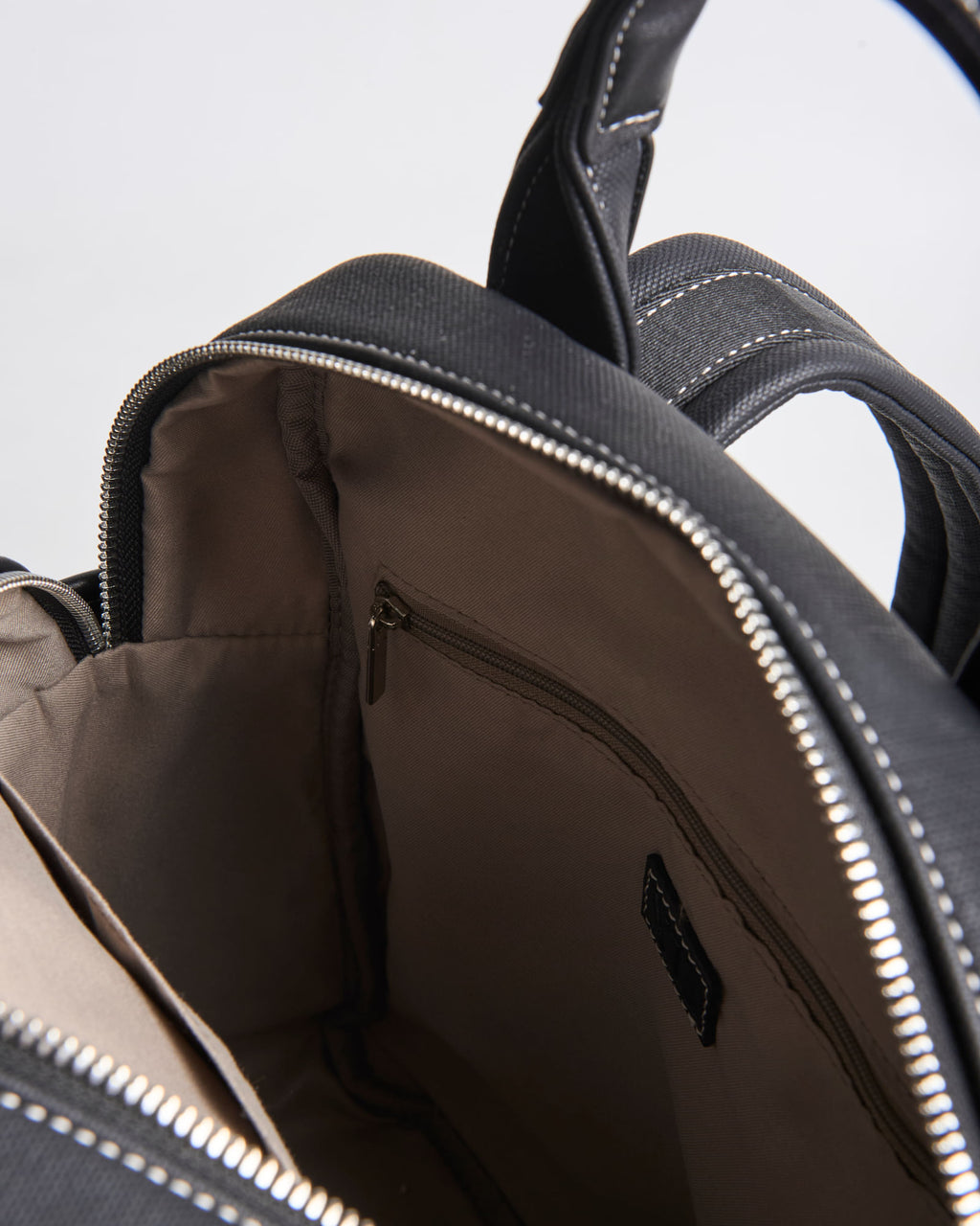 Ginna Mochila