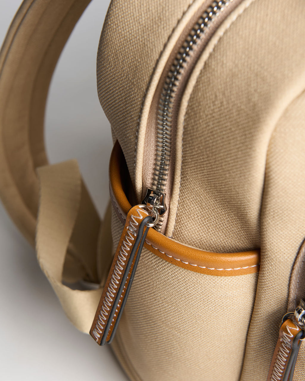 Ginna Mochila